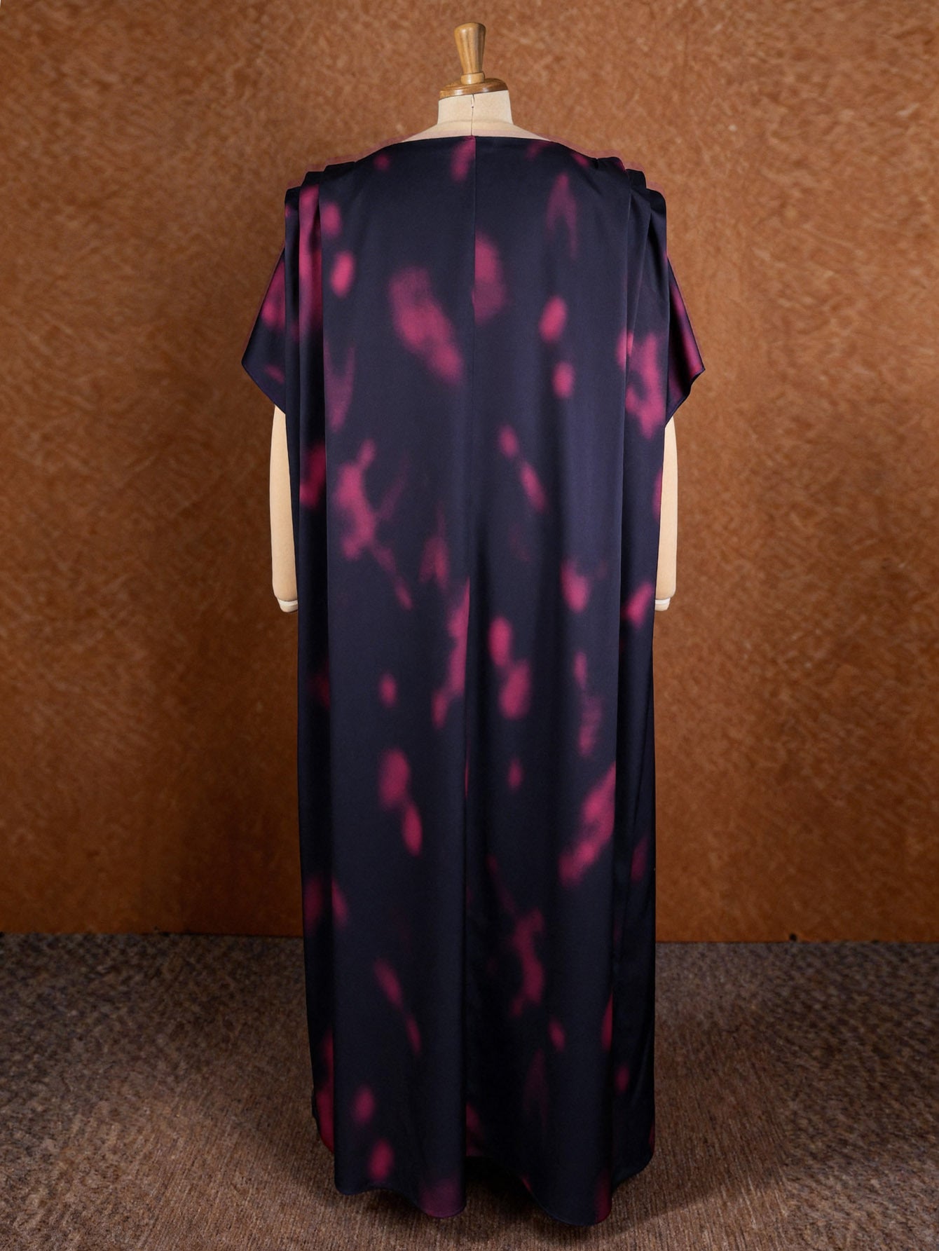 Habit :Robe à col rond