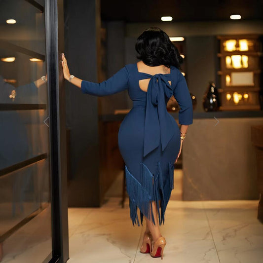 Habit :Robe femme à pompons