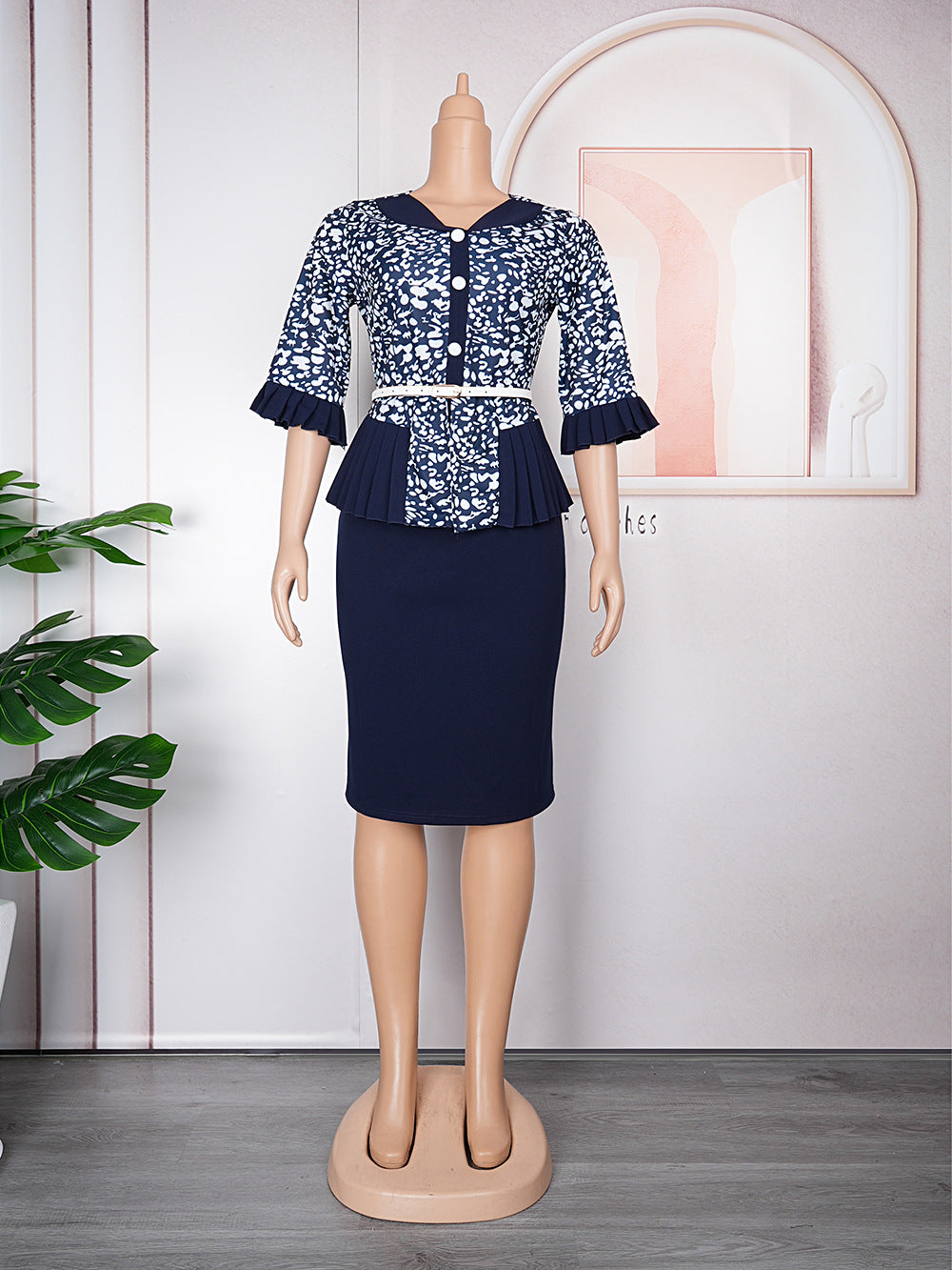 Habit :Robe imprimée deux pièces style faux deux pièces pour femme grande taille, col V, manches plissées, coupe trapèze