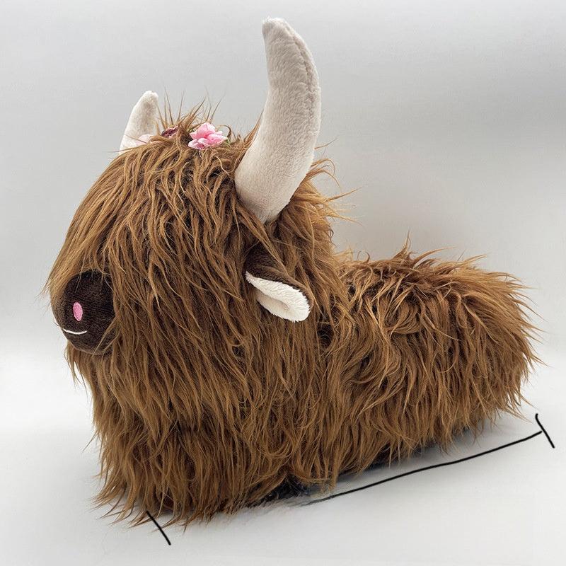 Chaussons en peluche vache des Highlands