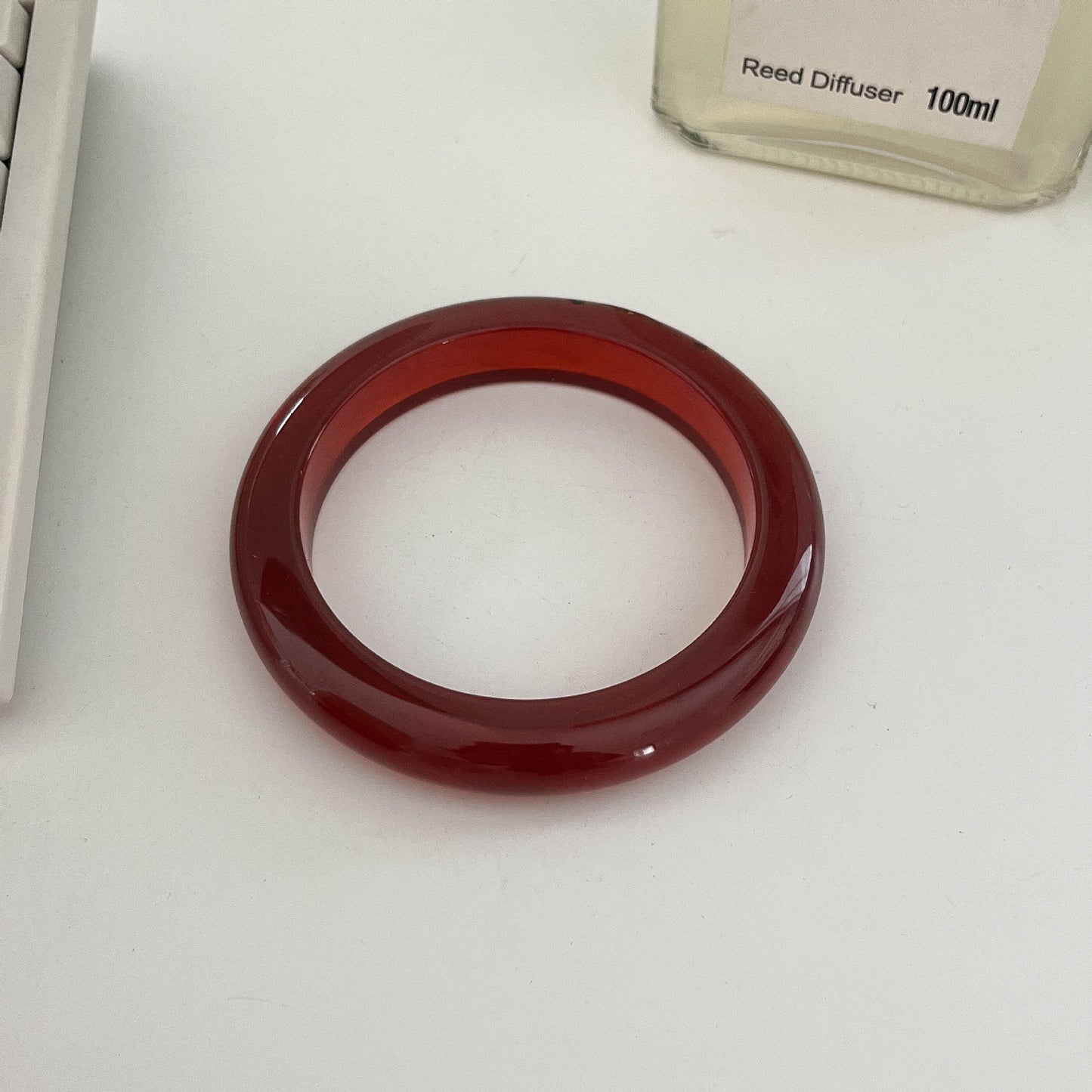 Collection de bracelets en résine personnalisés pour femmes