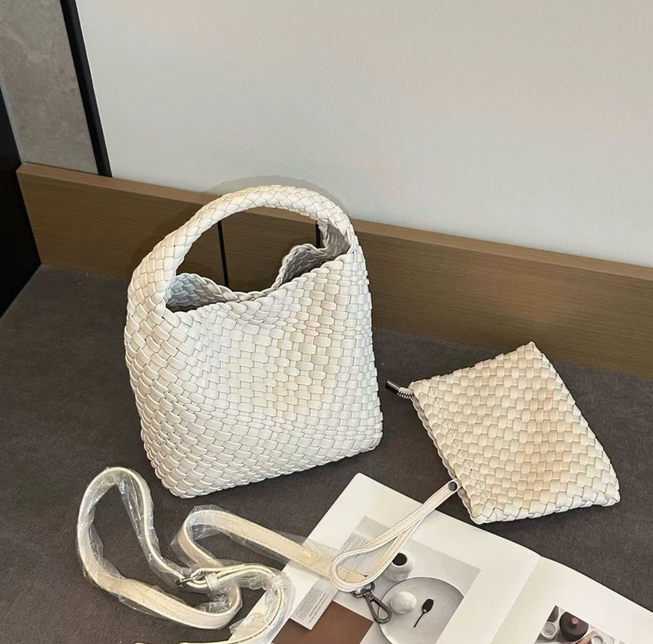 Sac fourre-tout bandoulière en cuir PU tissé