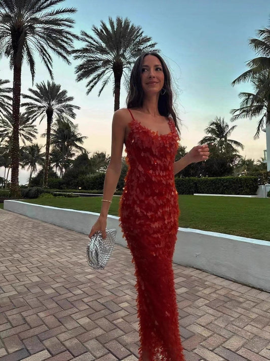 Robe longue dos nu à sequins