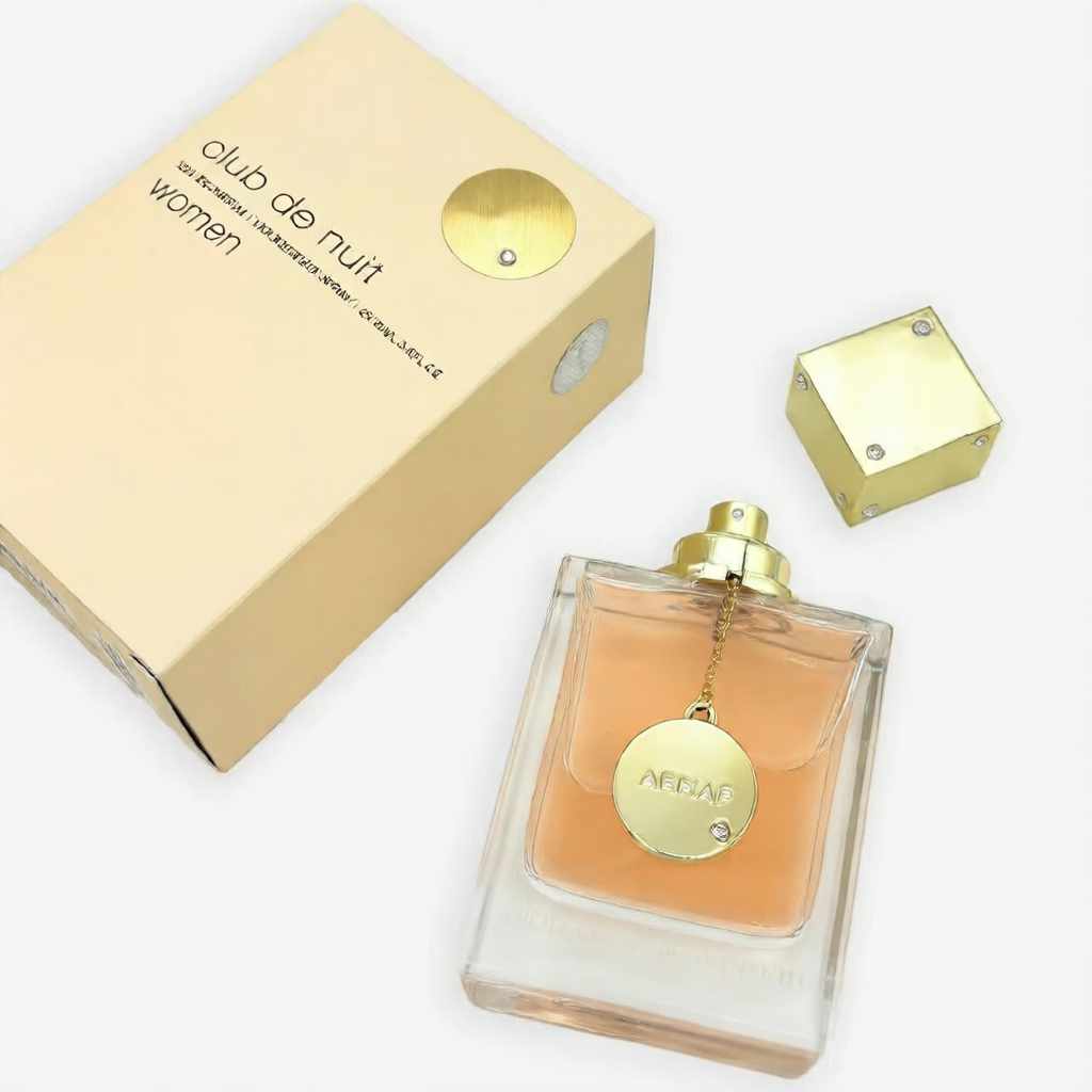 Le parfum pour hommes a une fragrance longue durée