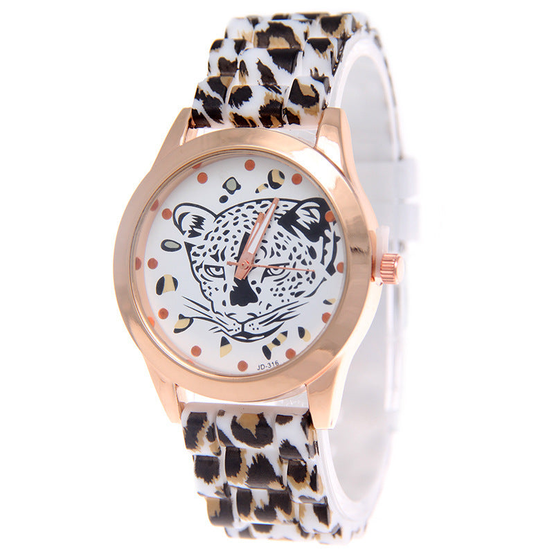 Montre élégante à imprimé léopard