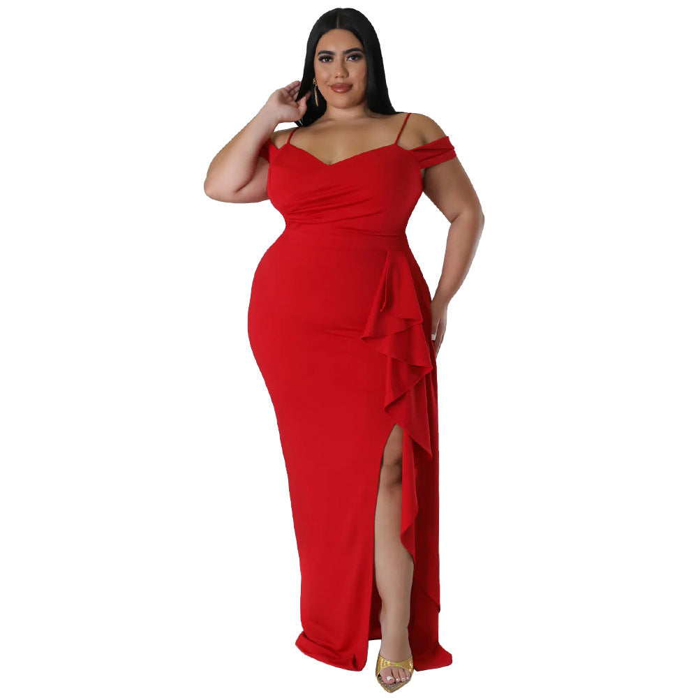 Habit :Robe bustier à volants et fente haute