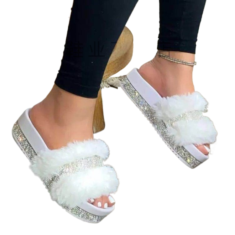 Chaussons à semelles épaisses