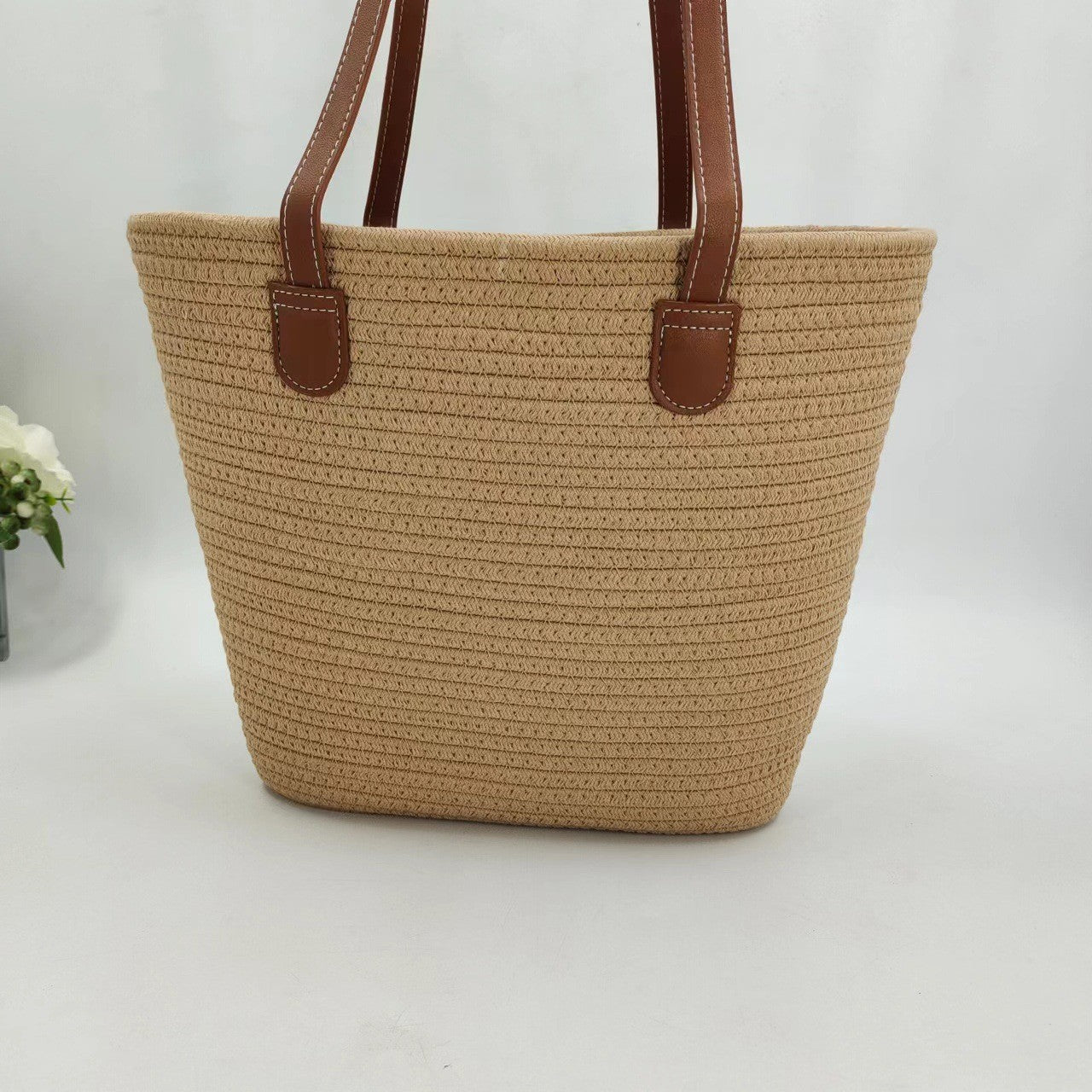 Sac cabas en paille tressée
