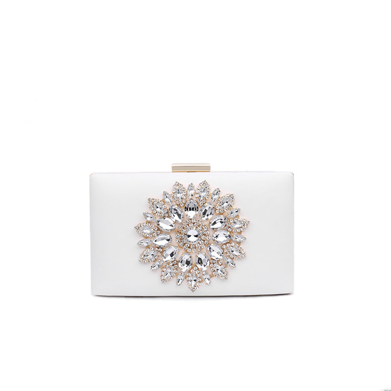 Pochette de soirée incrustée de diamants, best-seller transfrontalier 2026, élégante et tendance, à porter à l'épaule ou en bandoulière avec chaîne.