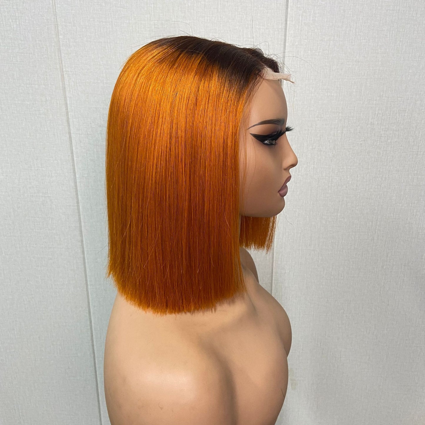 Perruque en cheveux humains de qualité avec dentelle