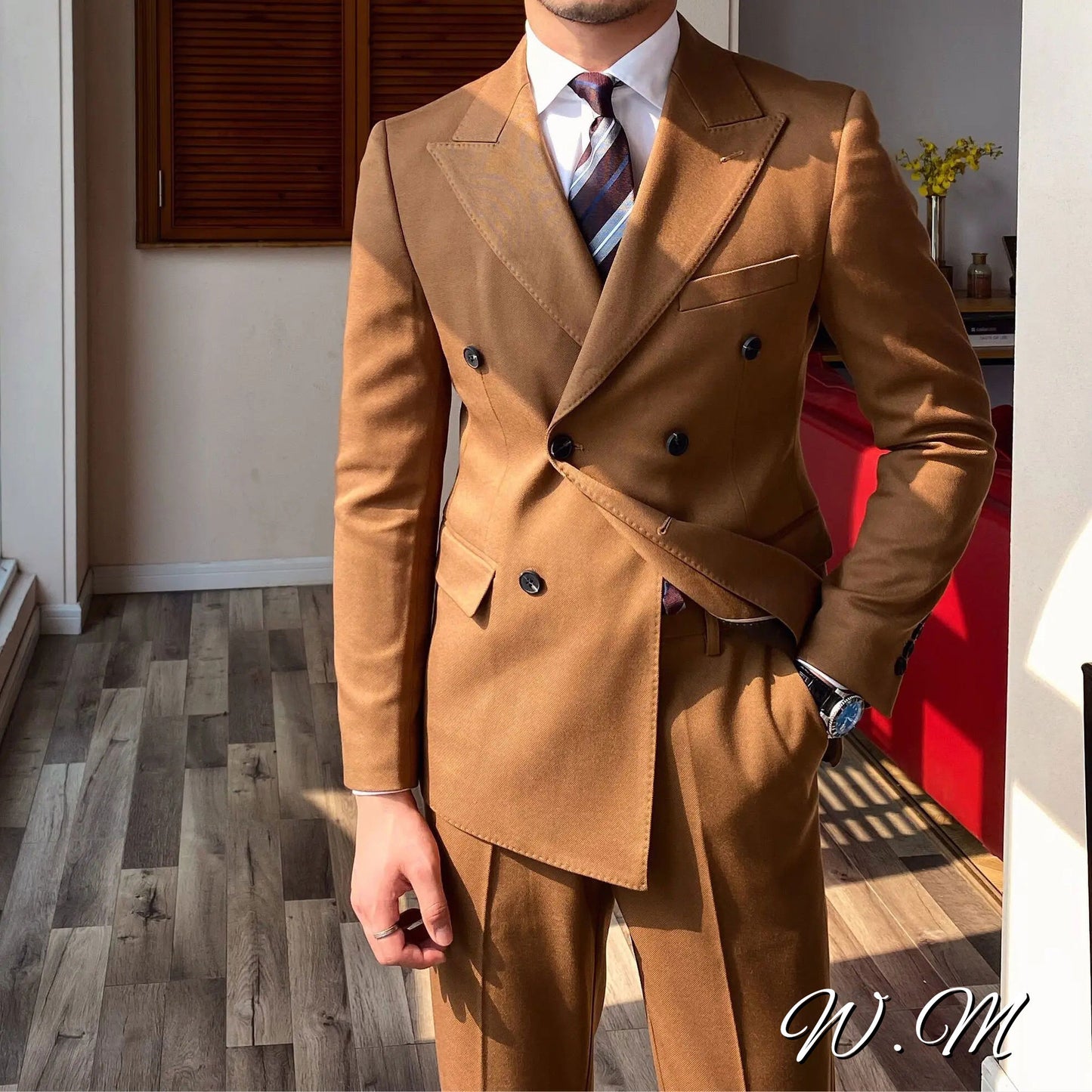 Costume classique pour hommes avec pantalon