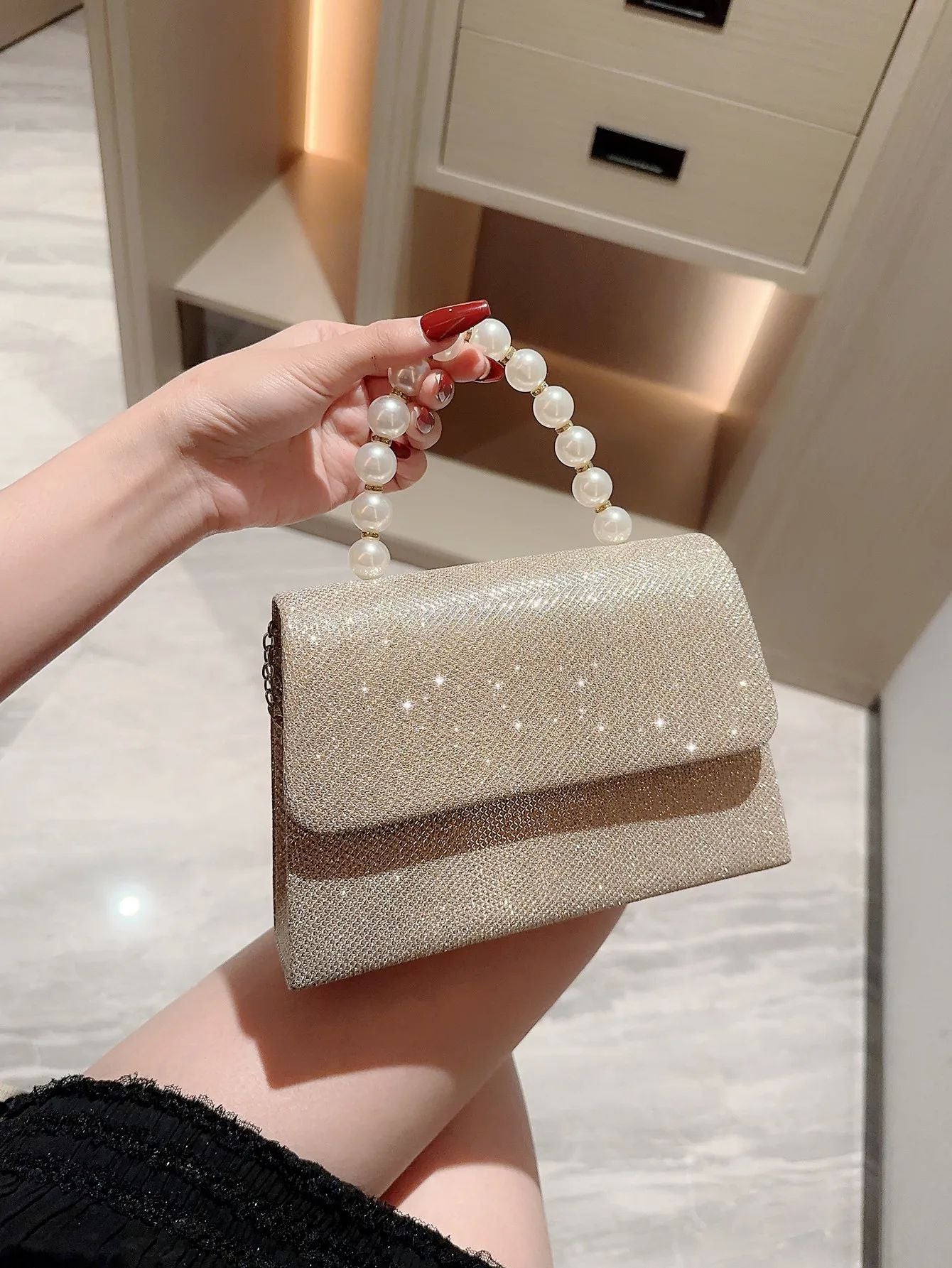 Sac bandoulière à chaîne perle brillante pour femme