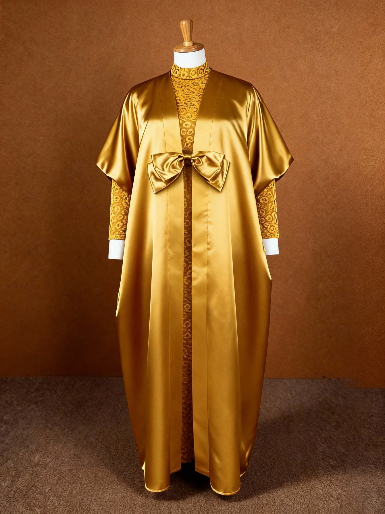 Habit :Robe extérieure en satin à manches bouffantes