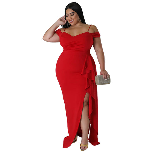 Habit :Robe bustier à volants et fente haute