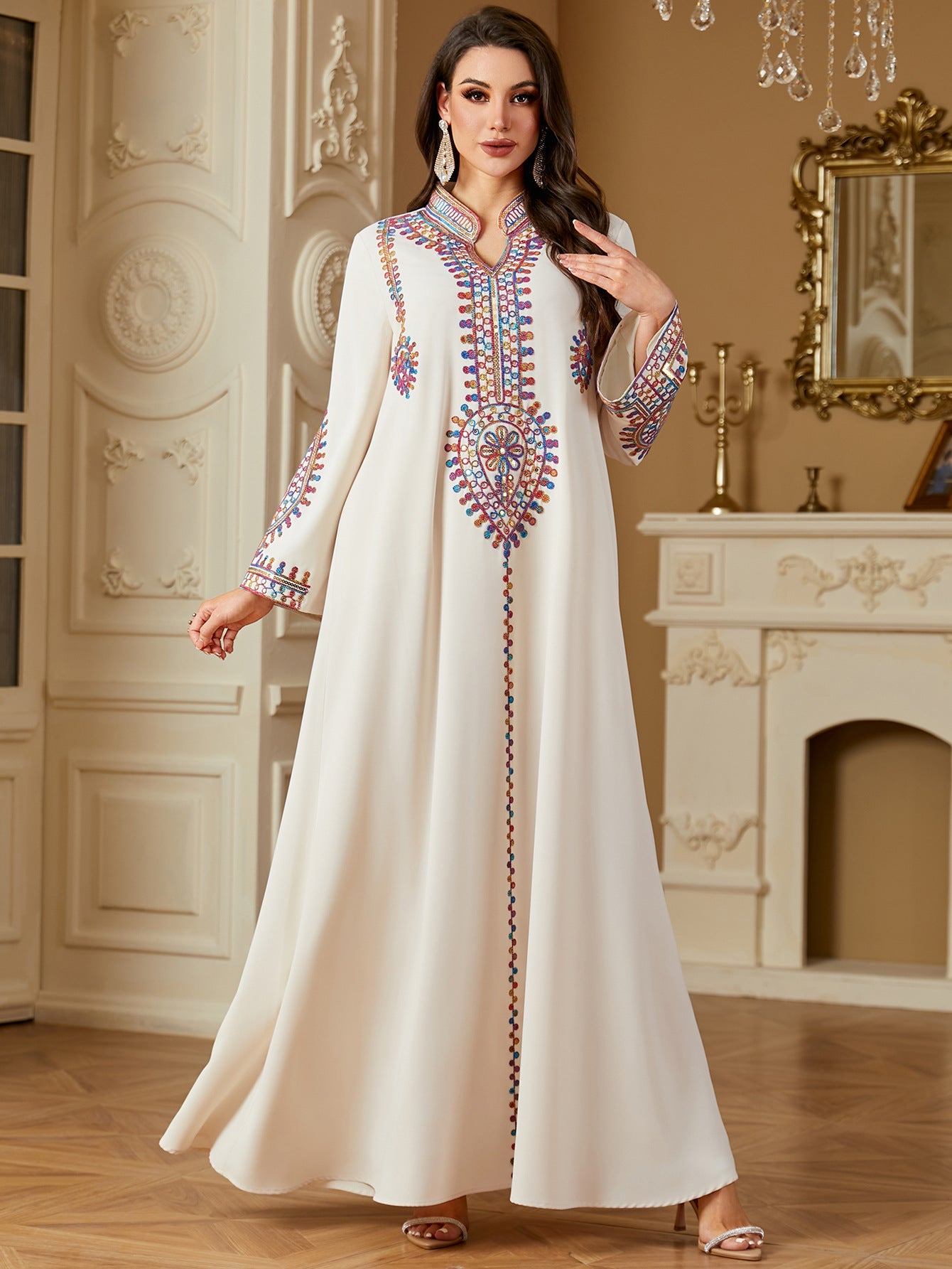 Robe brodée
