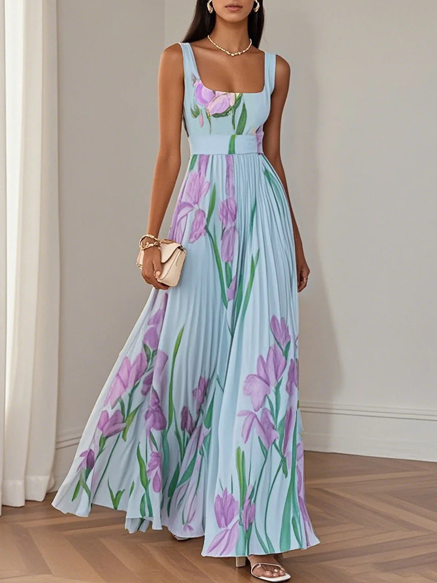 Robe à bretelles florale avec jupe longue plissée