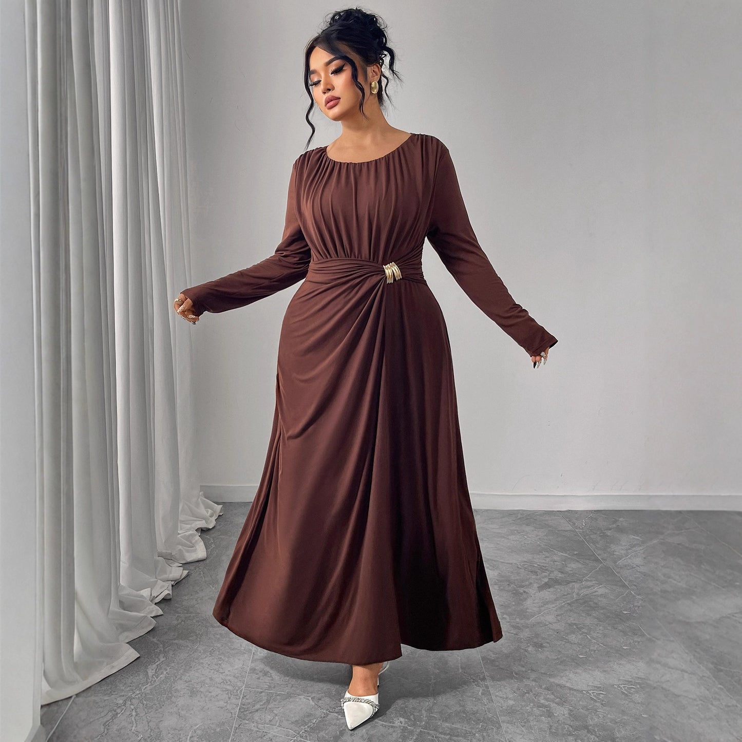 Robe longue à col V et manches bouffantes pour femme