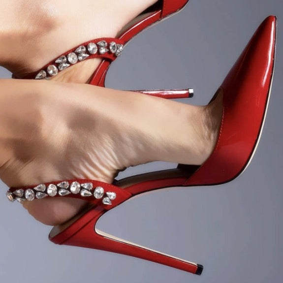 Chaussures à talons hauts à pointe pointue sans côtés avec clous