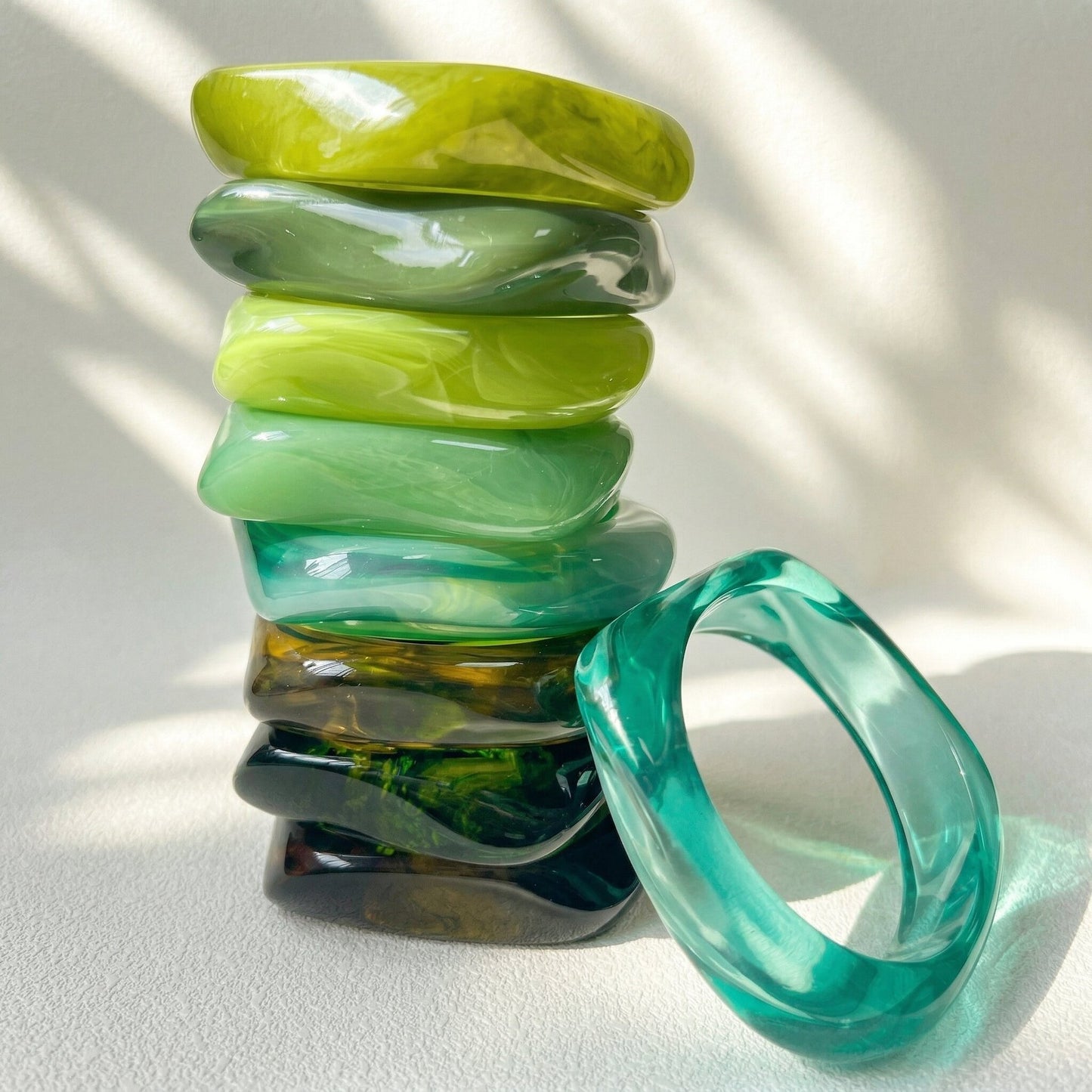 Bracelets en résine à motifs géométriques irréguliers et dégradés