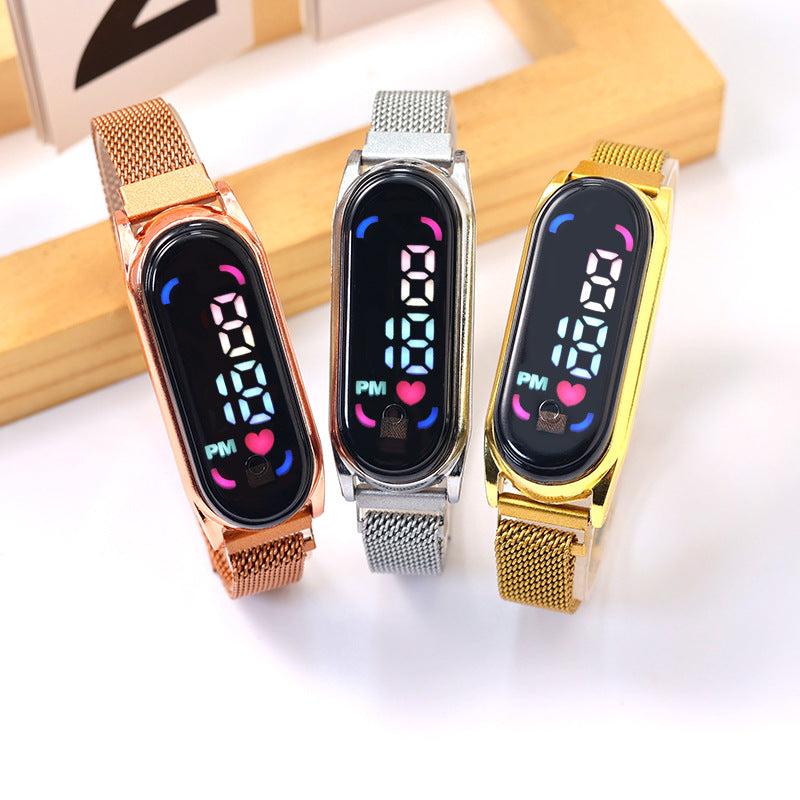 Montre électronique à LED avec lumières colorées et bracelet magnétique