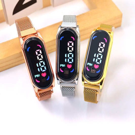 Montre électronique à LED avec lumières colorées et bracelet magnétique