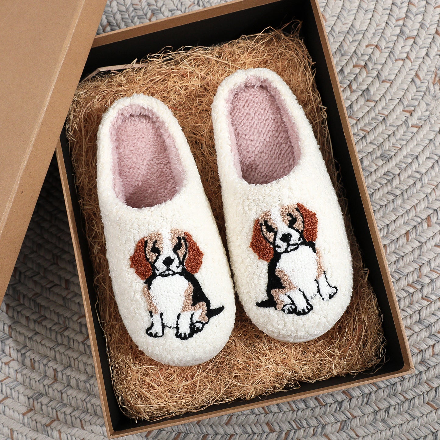 Chausson fille chien mignon de dessin animé
