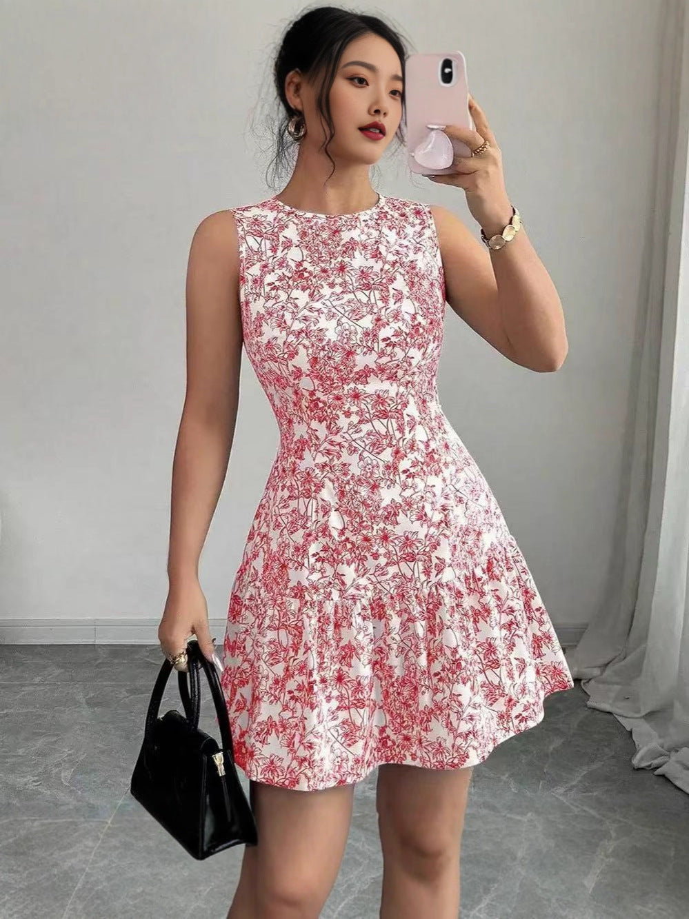 Robe à jupe en couche sans manches à imprimé floral