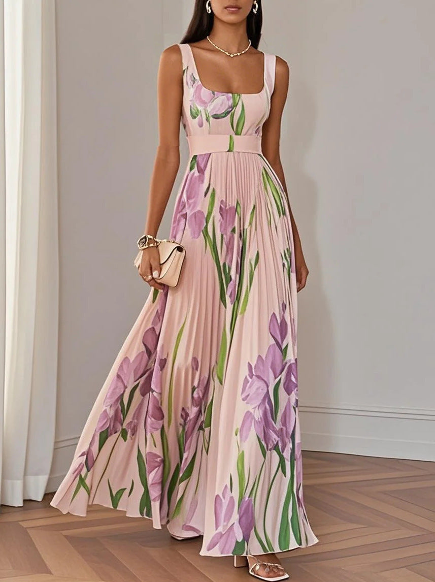 Robe à bretelles florale avec jupe longue plissée