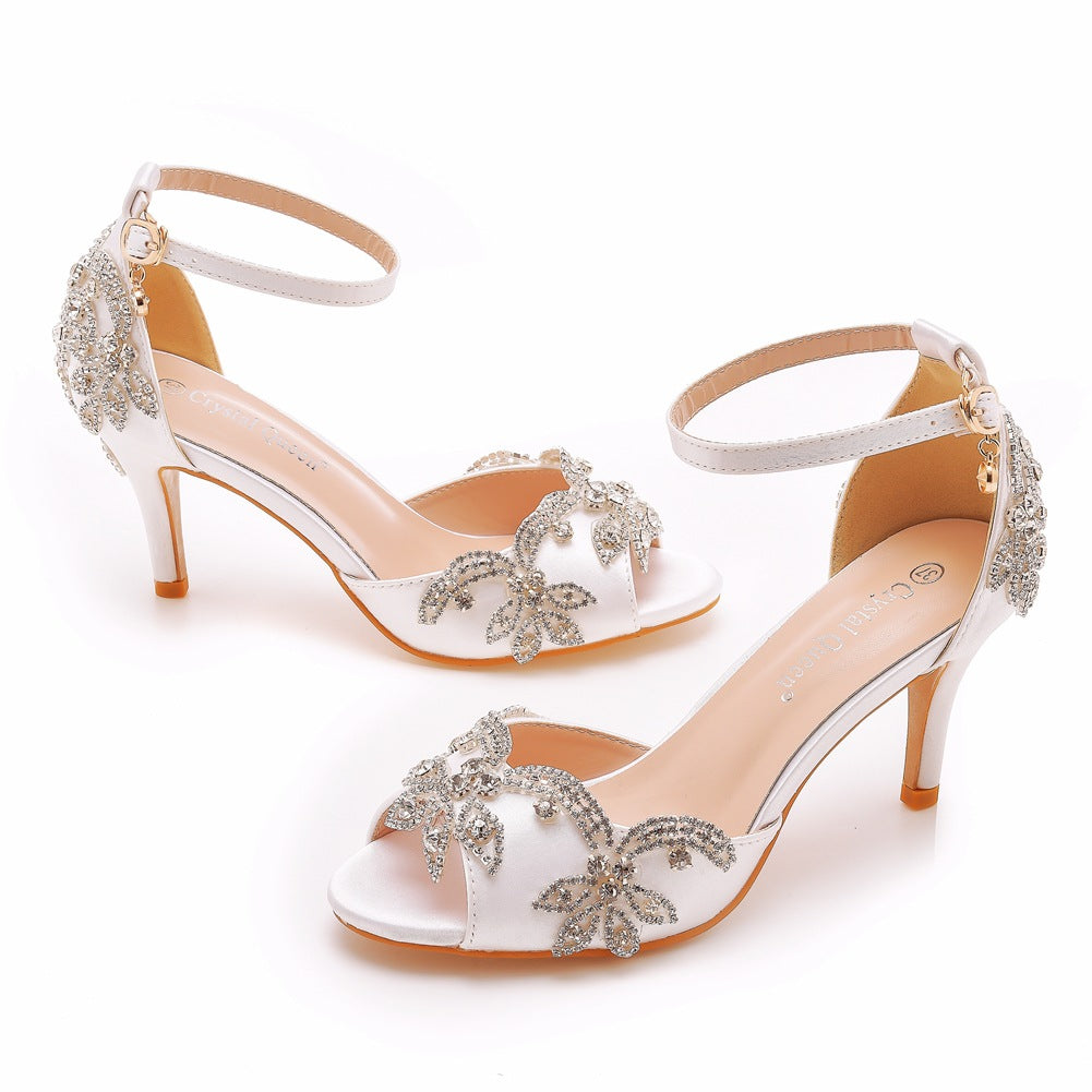 Chaussures :Sandales à talons aiguilles à bout ouvert et strass
