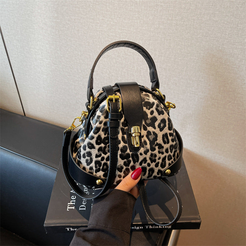 Sac à bandoulière coquillage tendance pour femme