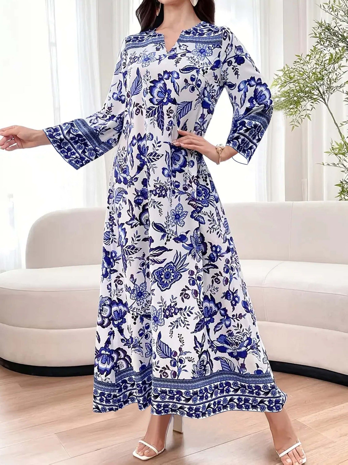 Robe a manches longues brodee a imprime geometrique retro