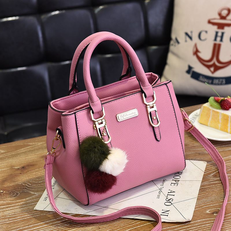 Sac à épaule tendance à double couche avec accent en fourrure