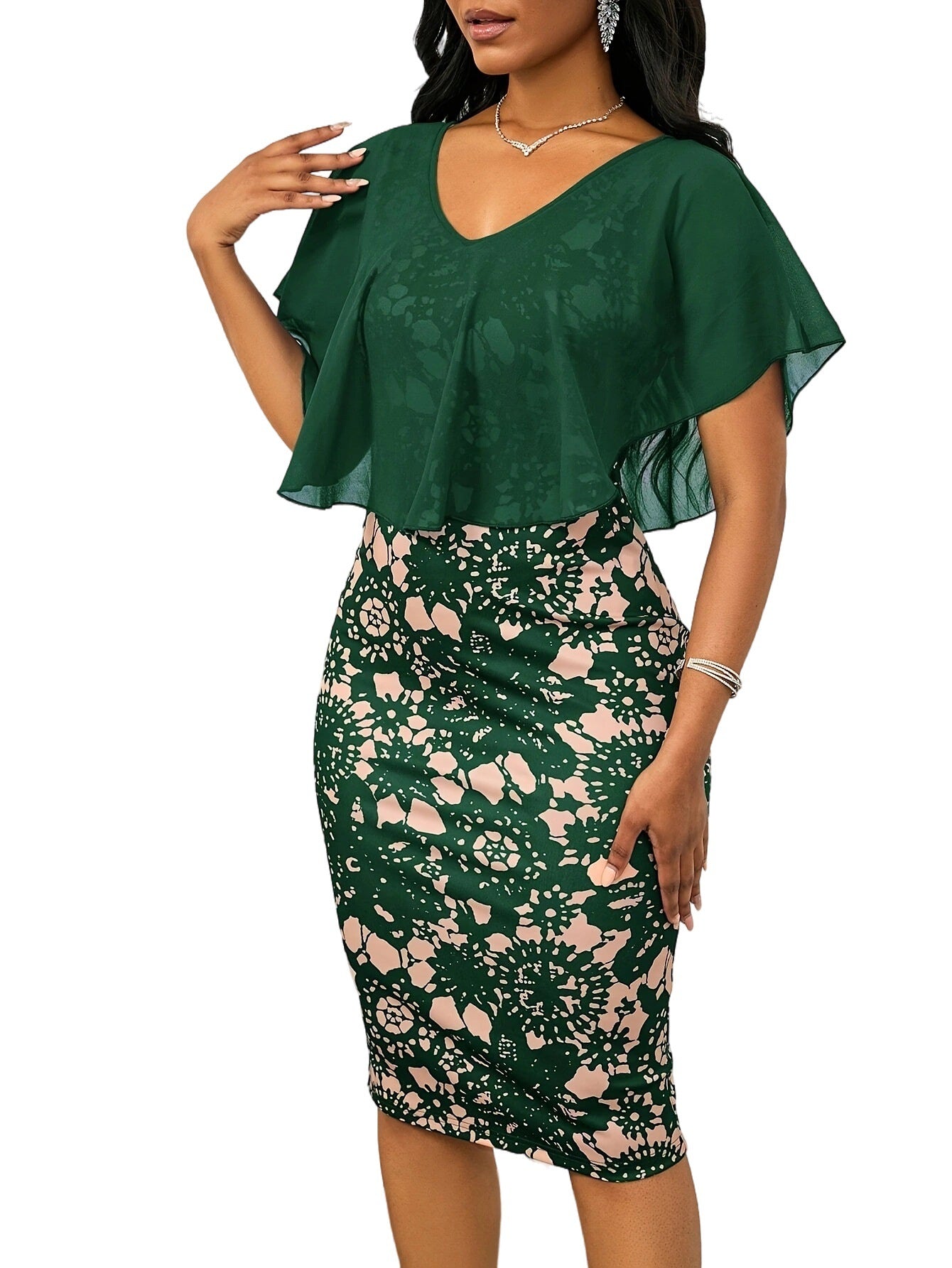 Robe en chiffon à imprimé floral avec col en V et fente au dos