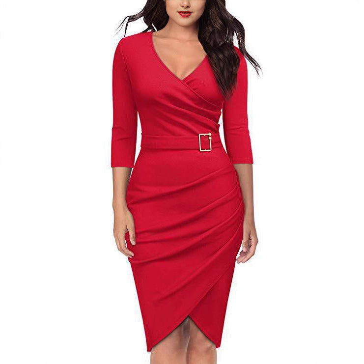 Robe moulante à manches longues avec col en V