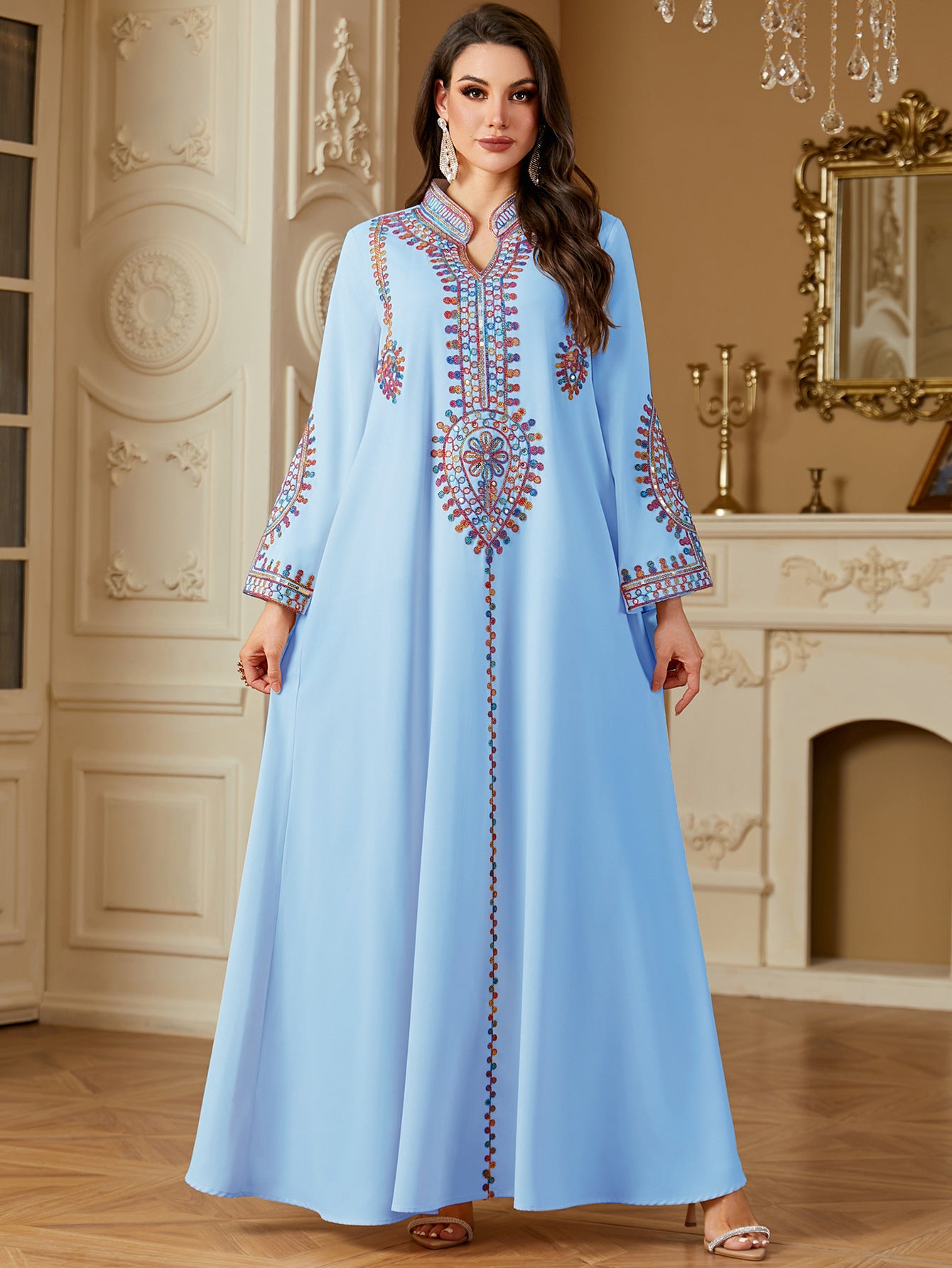 Robe brodée