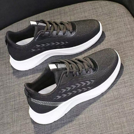 Chaussures de sport en maille pour la marche