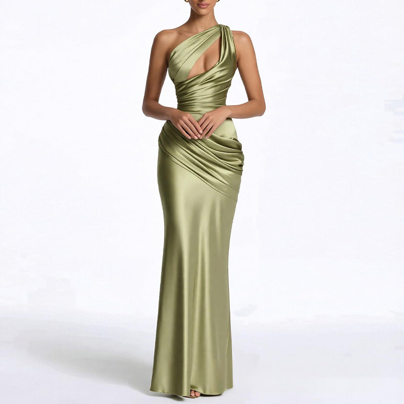 Robe élégante à col halter de couleur unie
