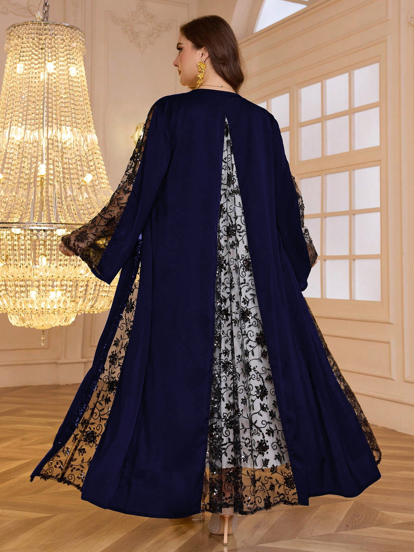 Robe de dame perlée