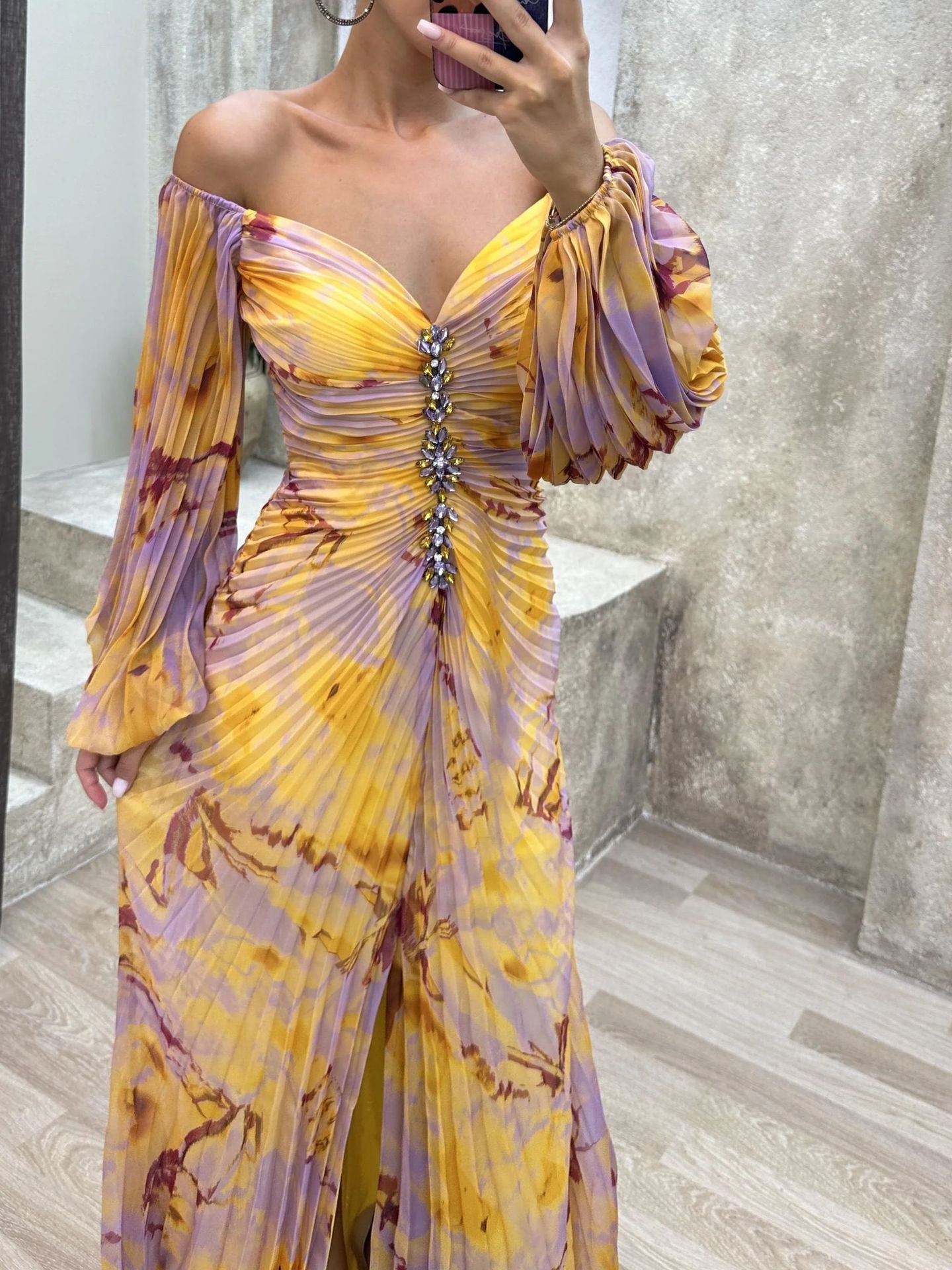 Habit :Robe plissée à manches longues et col en V pour femme
