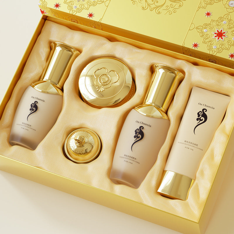 Ensemble de cinq produits de soins hydratants et nourrissants pour la peau
