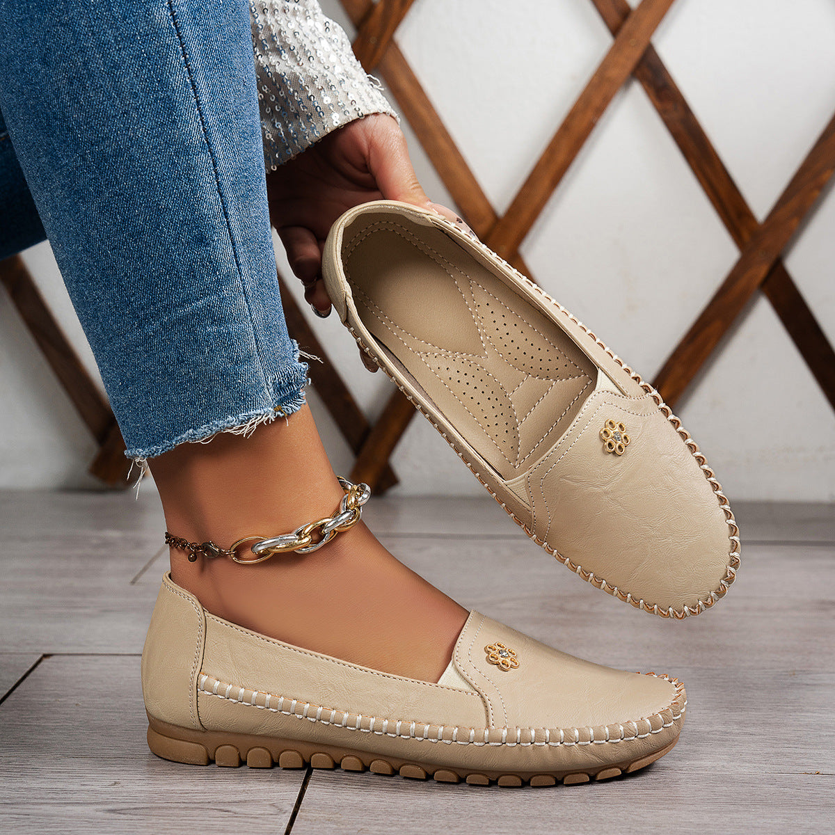 chaussures : Mocassins plats rétro pour femmes de couleur unie
