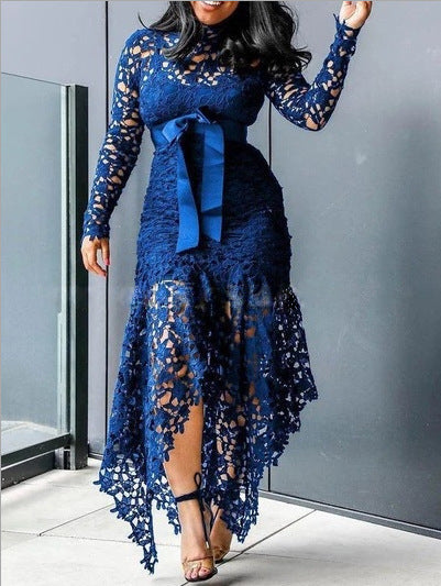 Robe à manches longues en dentelle ajourée