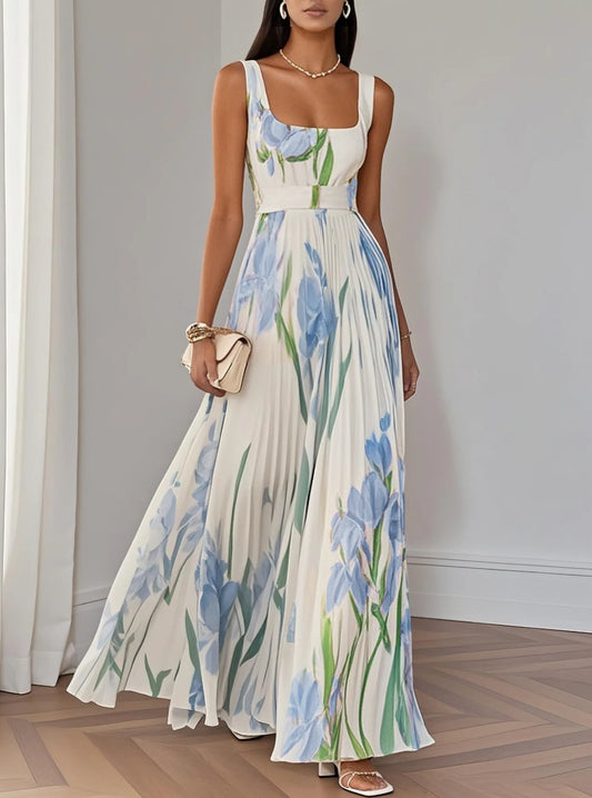 Robe à bretelles florale avec jupe longue plissée