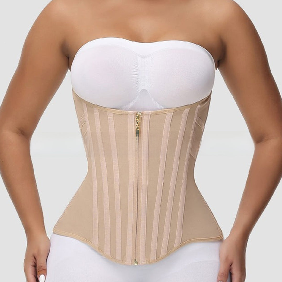 Sculpteur de taille en maille avec crochets internes