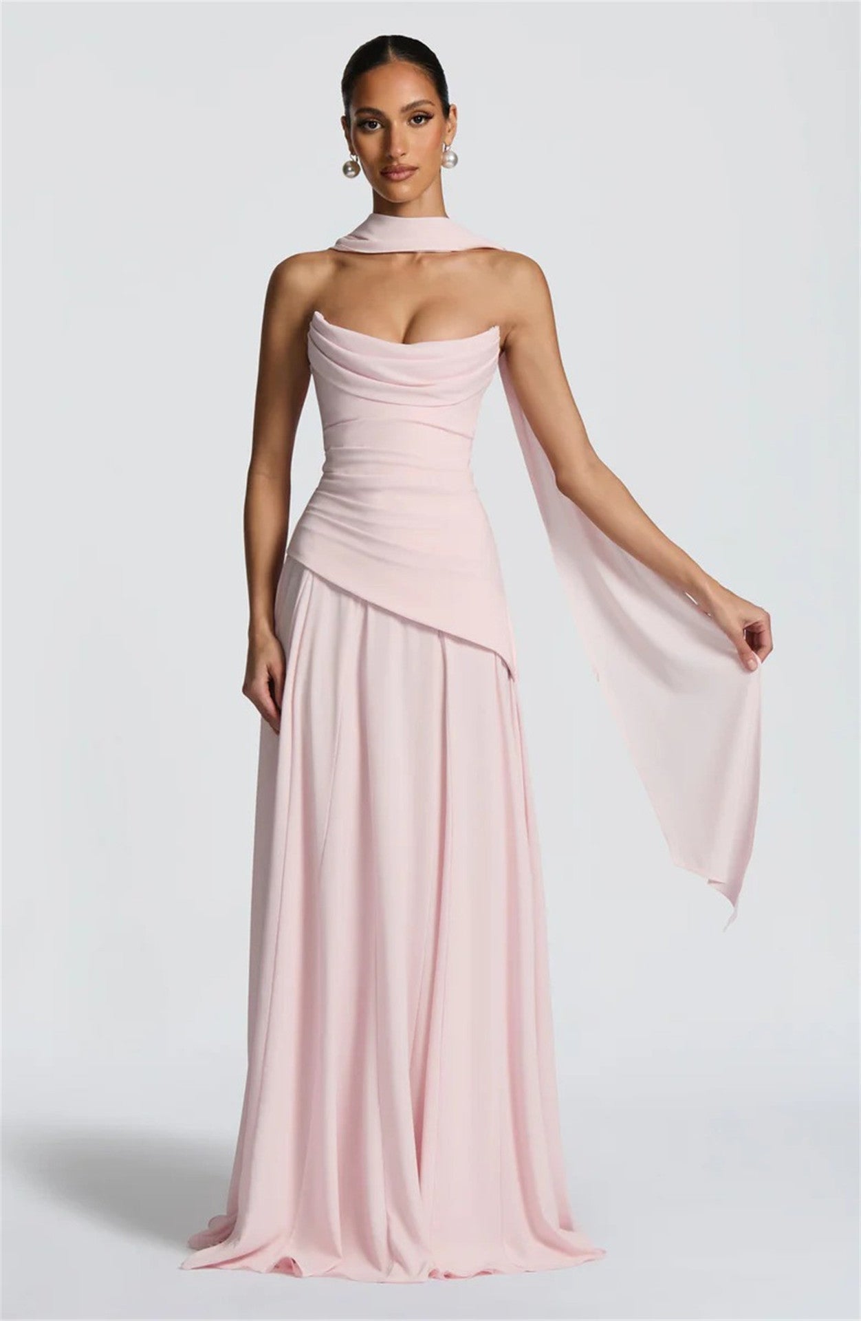 Robe de soirée élégante sans manches en tube