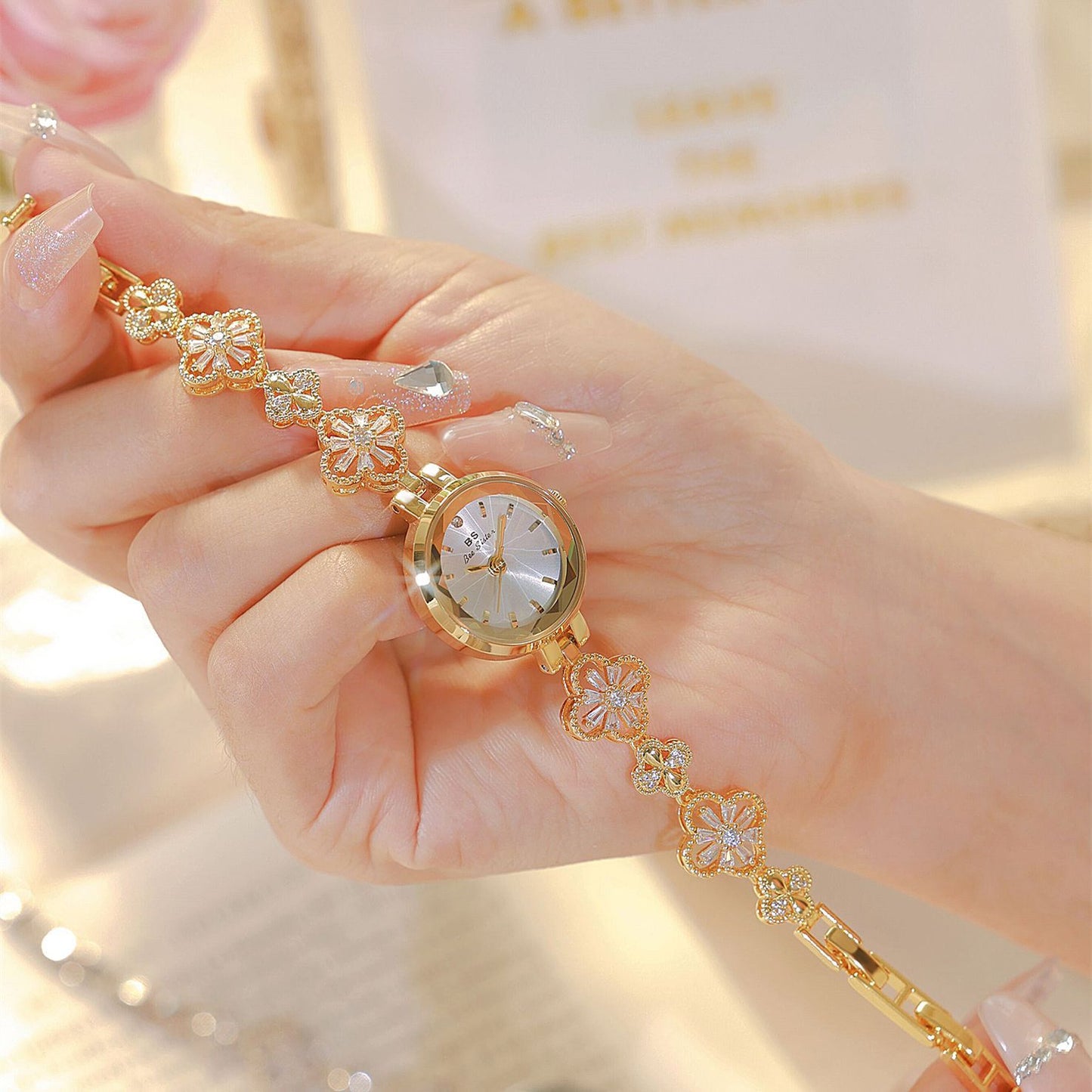 Montre pour femme BS Trèfle à quatre feuilles en zircon