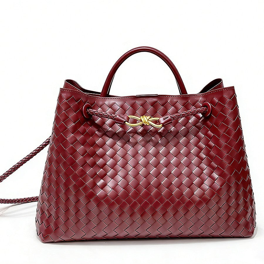 Sac fourre-tout tissé avec boucle en corde métallique