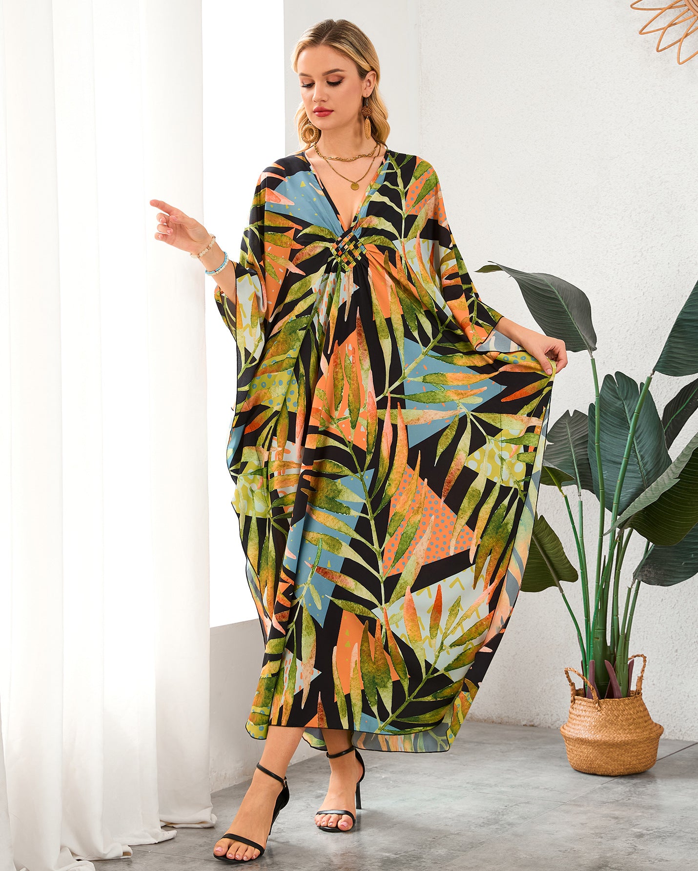 Robe de plage à encolure en V tissée