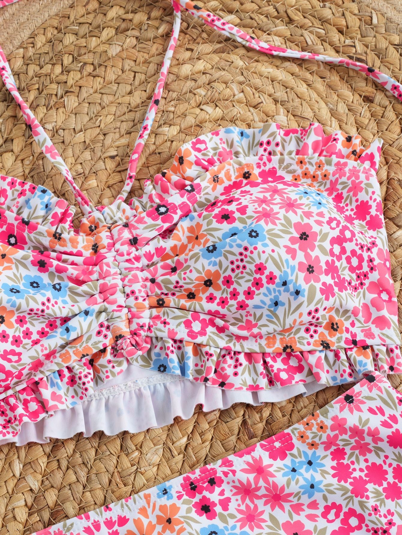 Maillot de bain à bretelles et imprimé floral