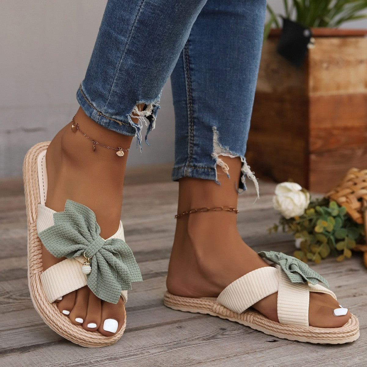 Chaussons plats à nœud floral